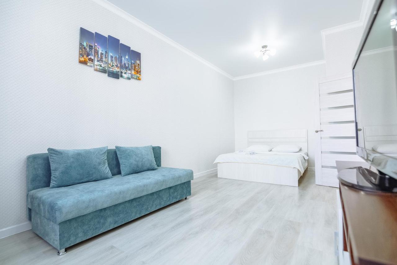 Apartment On Kabanbay Batyra Avenue 29 Астана Экстерьер фото